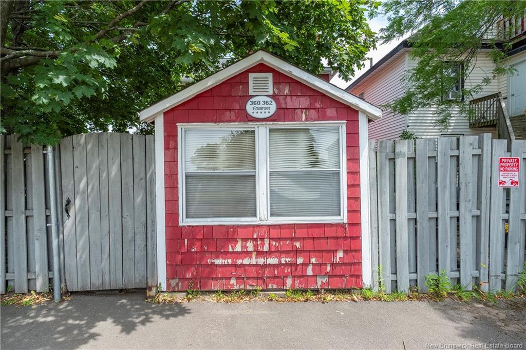360-362 Cameron St, Moncton, NB - Outdoor