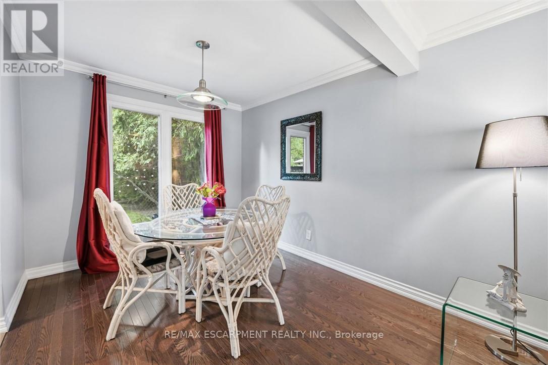 132 Hampton Heath Road, Burlington, ON - Indoor Photo Showing Dining Room
