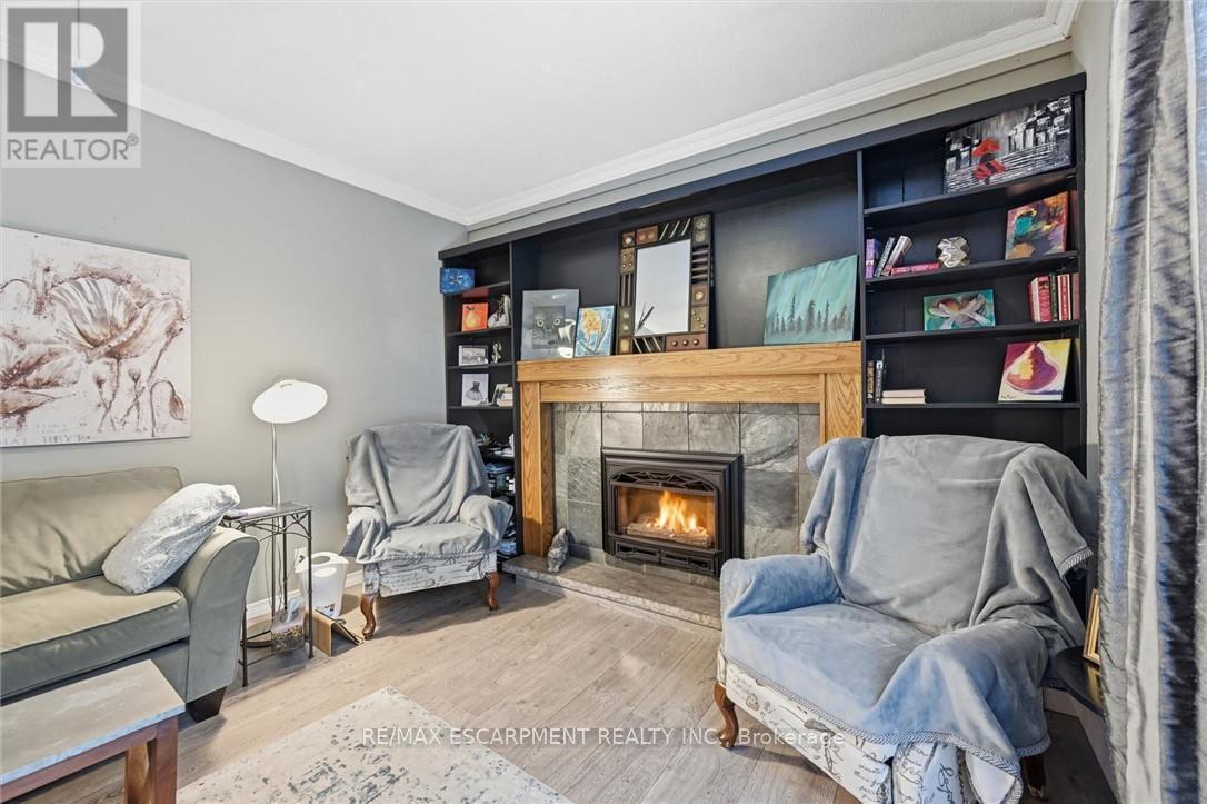 132 Hampton Heath Road, Burlington, ON - Indoor With Fireplace