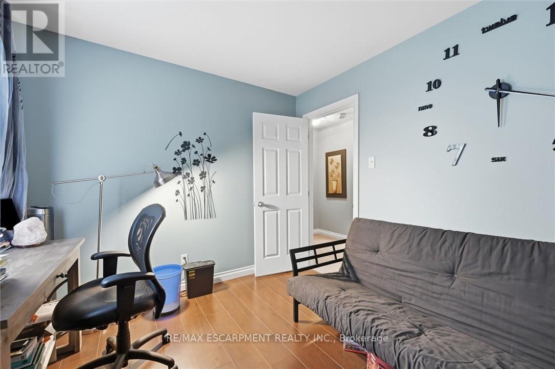 132 Hampton Heath Road, Burlington, ON - Indoor