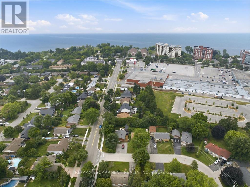 132 Hampton Heath Road, Burlington, ON - Outdoor With Body Of Water With View