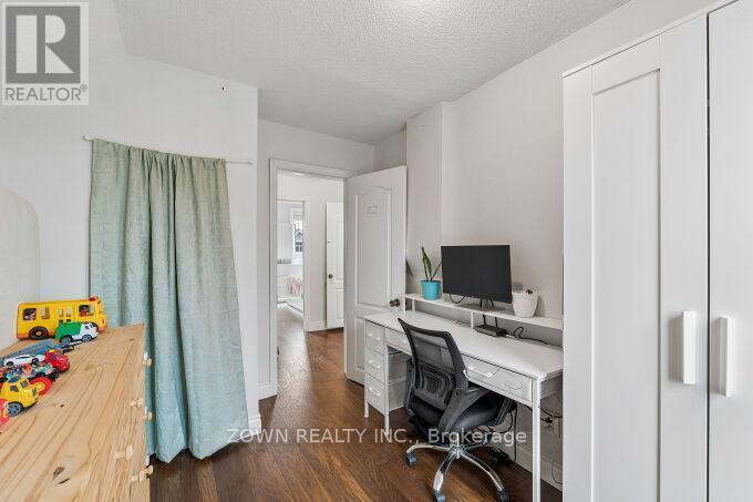 6 Albany Avenue, Hamilton, ON - Indoor Photo Showing Office