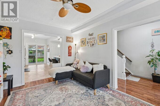 6 Albany Avenue, Hamilton, ON - Indoor