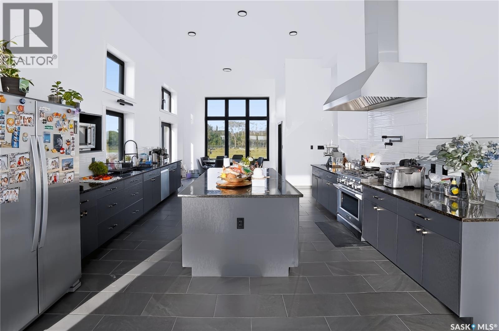Ad Acreage, Corman Park Rm No. 344, SK - Indoor Photo Showing Kitchen