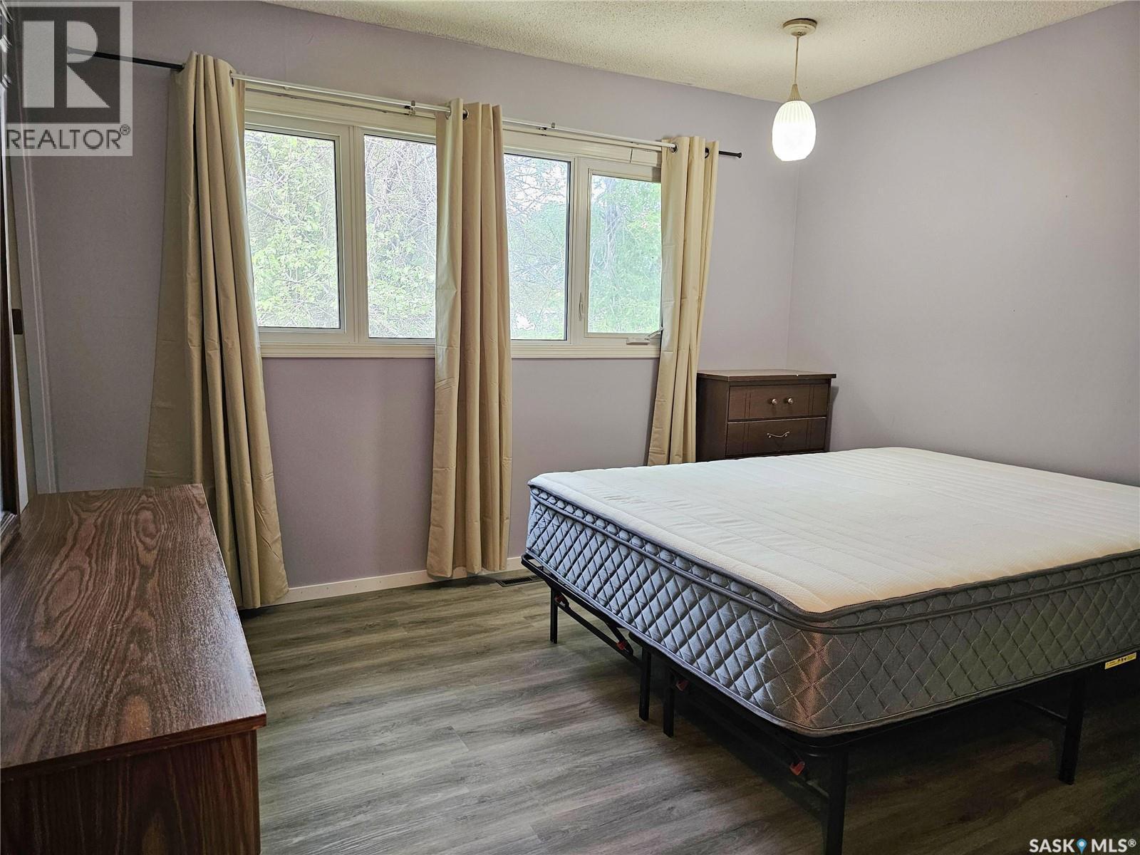 1641 103Rd Street, North Battleford, SK - Indoor Photo Showing Bedroom