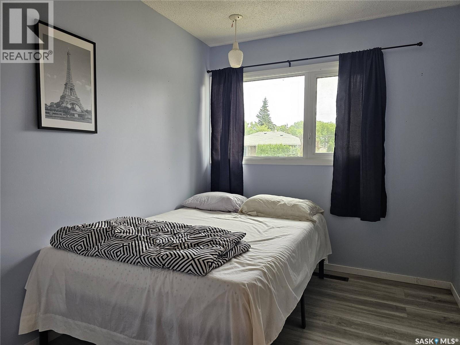 1641 103Rd Street, North Battleford, SK - Indoor Photo Showing Bedroom
