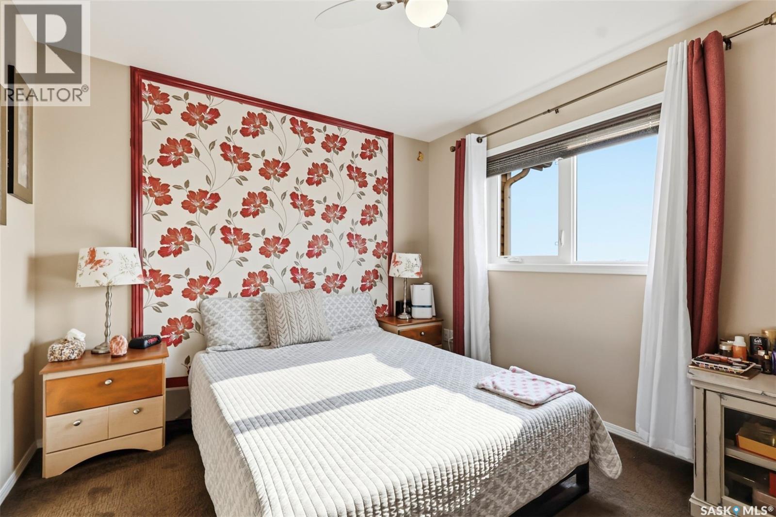 503 Maple Crescent, Warman, SK - Indoor Photo Showing Bedroom