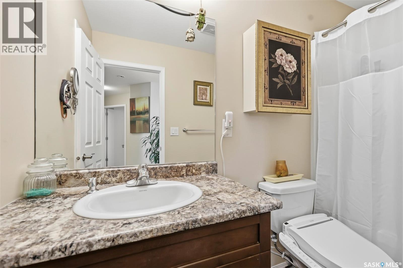 503 Maple Crescent, Warman, SK - Indoor Photo Showing Bathroom