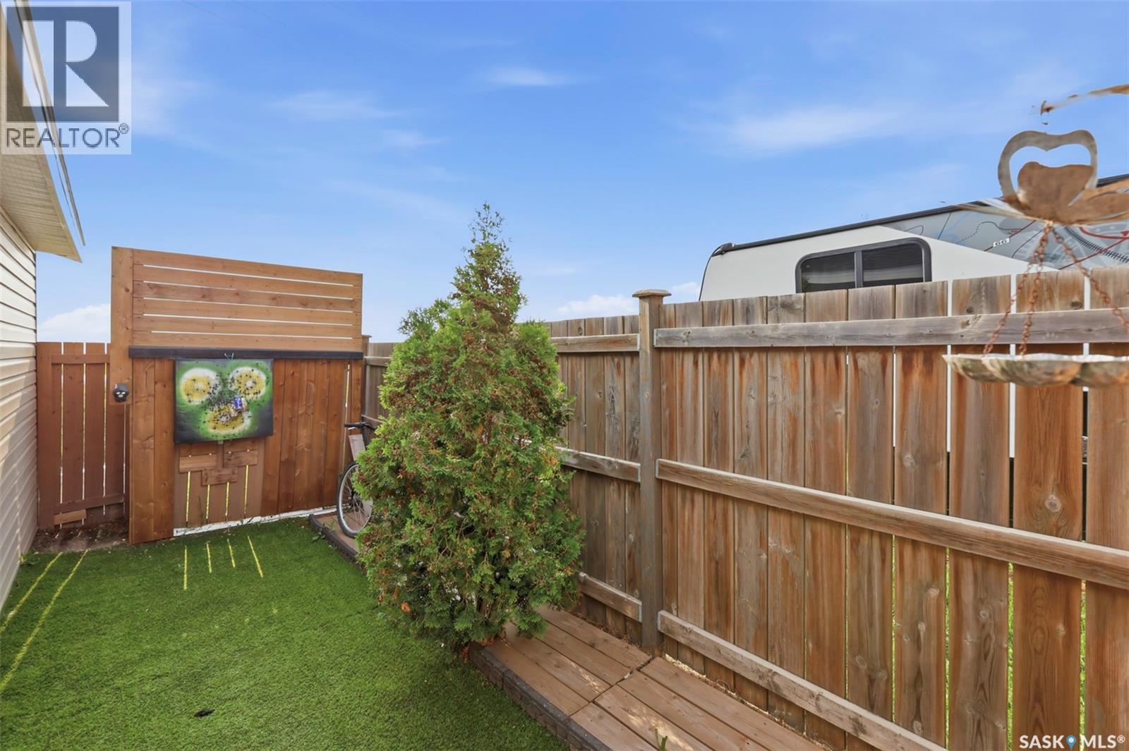 503 Maple Crescent, Warman, SK - Outdoor
