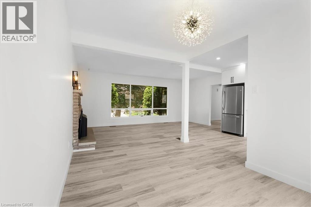 345 Berkindale Drive, Hamilton, ON - Indoor