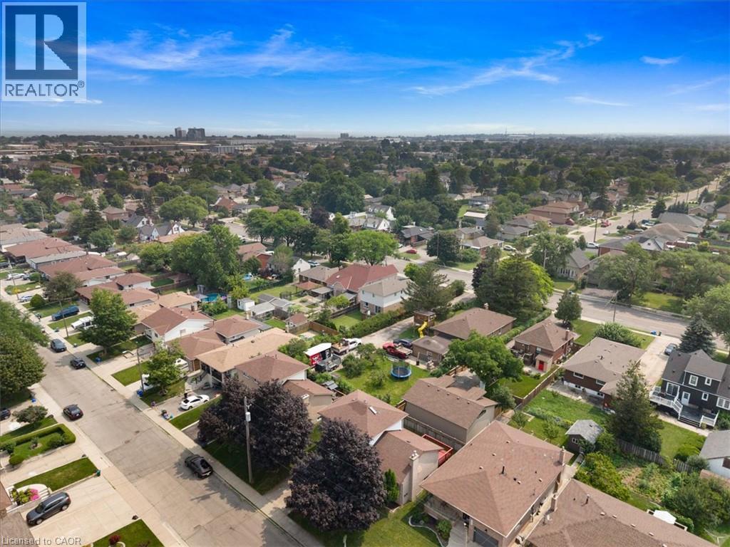 345 Berkindale Drive, Hamilton, ON - Outdoor With View