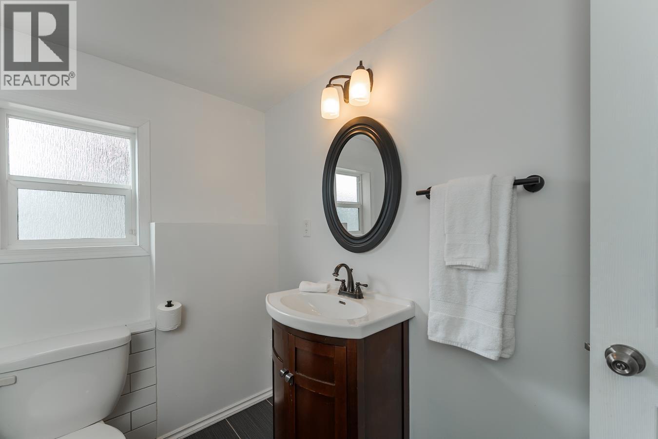 5940 Kovachich Drive, Prince George, BC - Indoor Photo Showing Bathroom