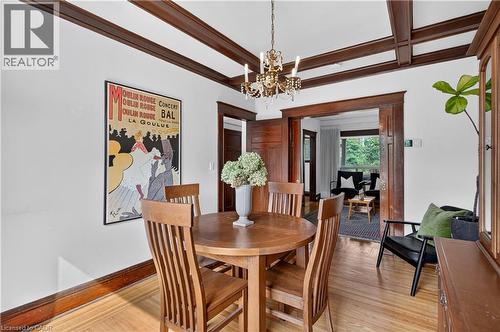 172 Kensington Avenue S, Hamilton, ON - Indoor Photo Showing Dining Room