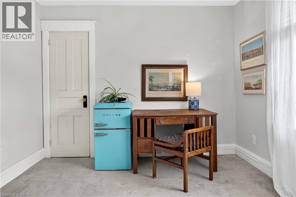 172 Kensington Avenue S, Hamilton, ON - Indoor