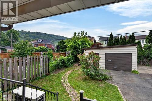 172 Kensington Avenue S, Hamilton, ON - Outdoor With Exterior