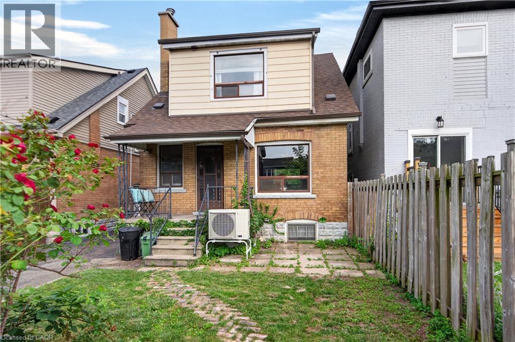 172 Kensington Avenue S, Hamilton, ON - Outdoor With Deck Patio Veranda