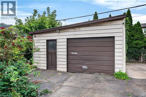 172 Kensington Avenue S, Hamilton, ON - Outdoor