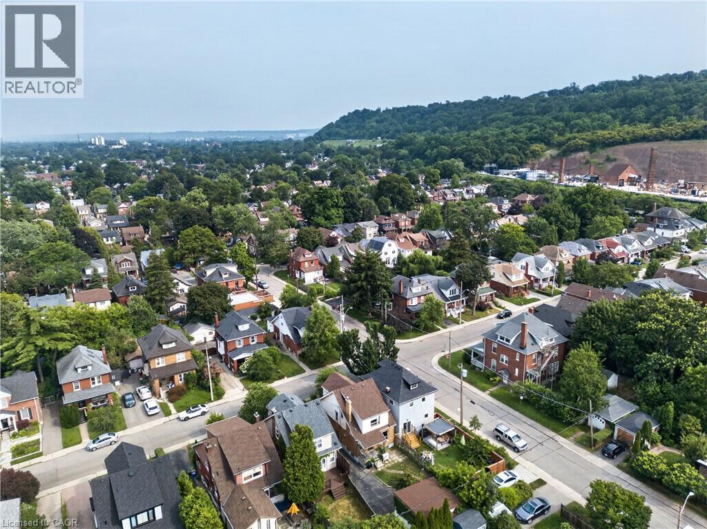 172 Kensington Avenue S, Hamilton, ON - Outdoor With View
