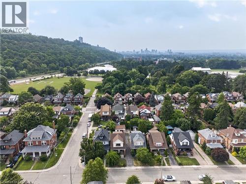 172 Kensington Avenue S, Hamilton, ON - Outdoor With View