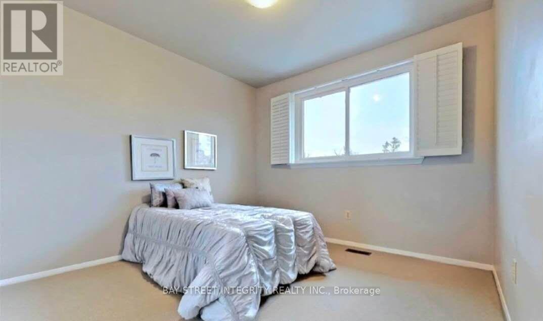 Main - 61 Chartland Boulevard S, Toronto, ON - Indoor Photo Showing Bedroom