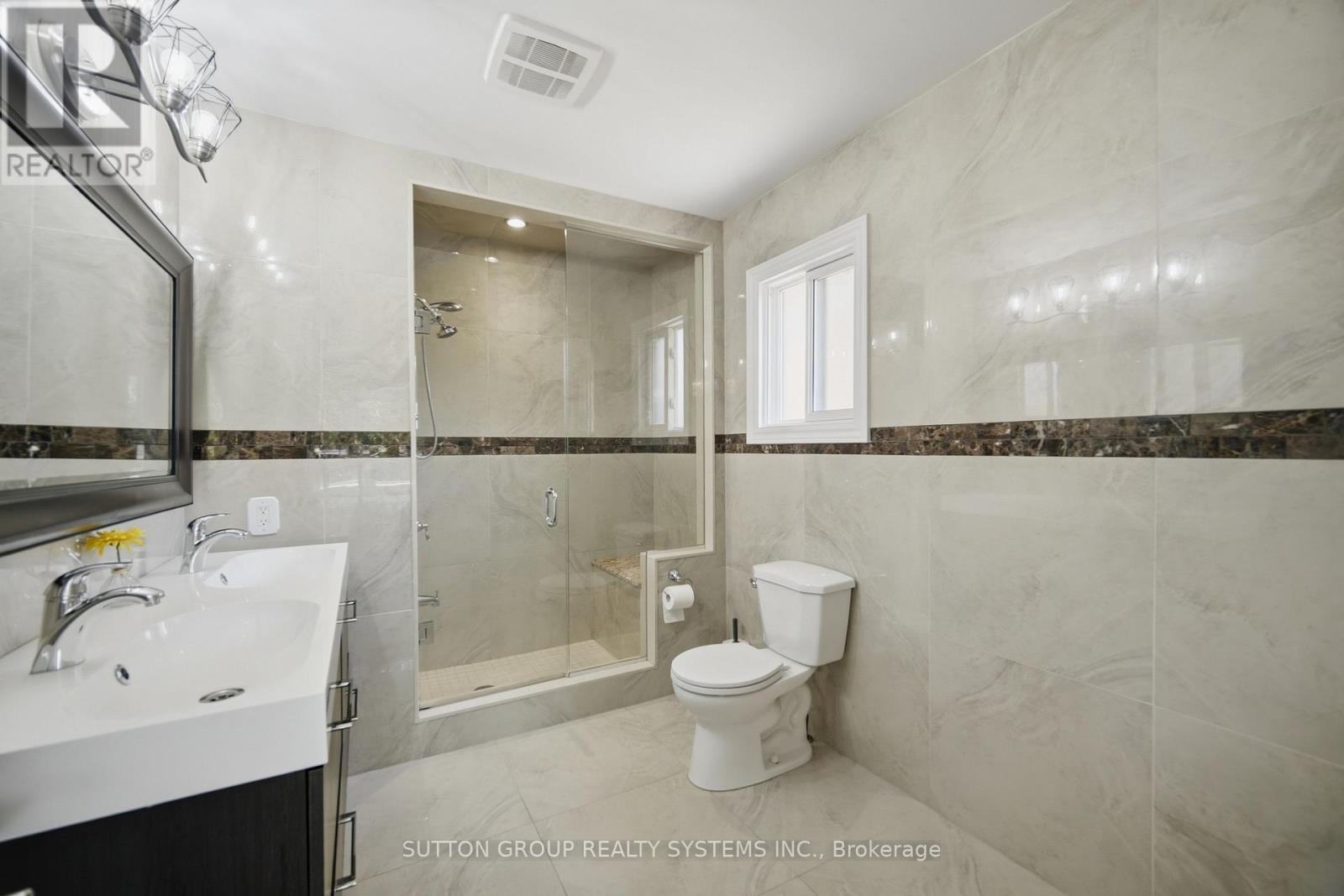 6615 Snow Goose Lane, Mississauga, ON - Indoor Photo Showing Bathroom