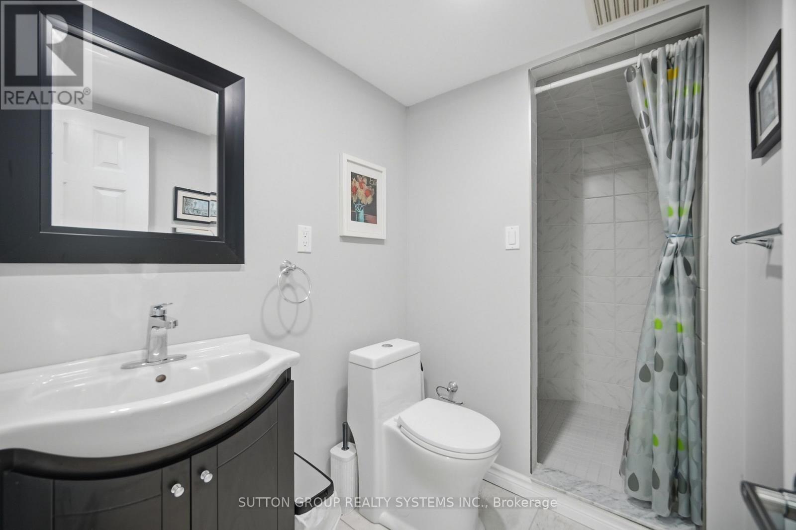 6615 Snow Goose Lane, Mississauga, ON - Indoor Photo Showing Bathroom
