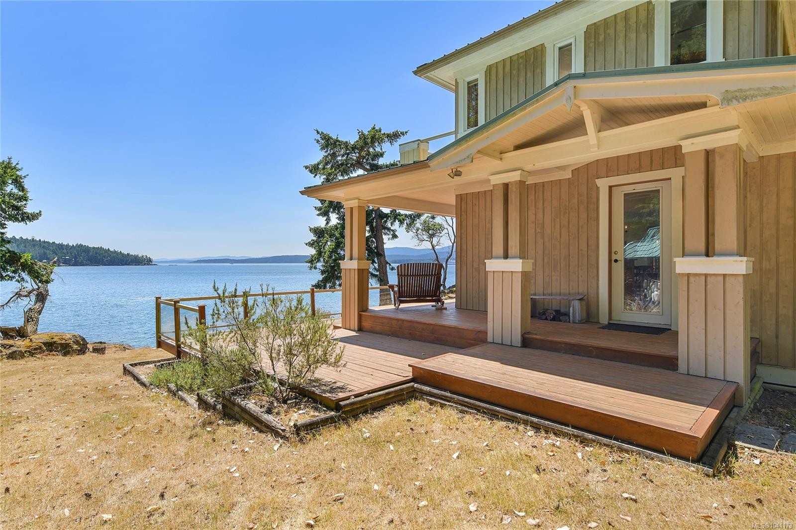 647 Dinner Bay Rd, Mayne Island, BC