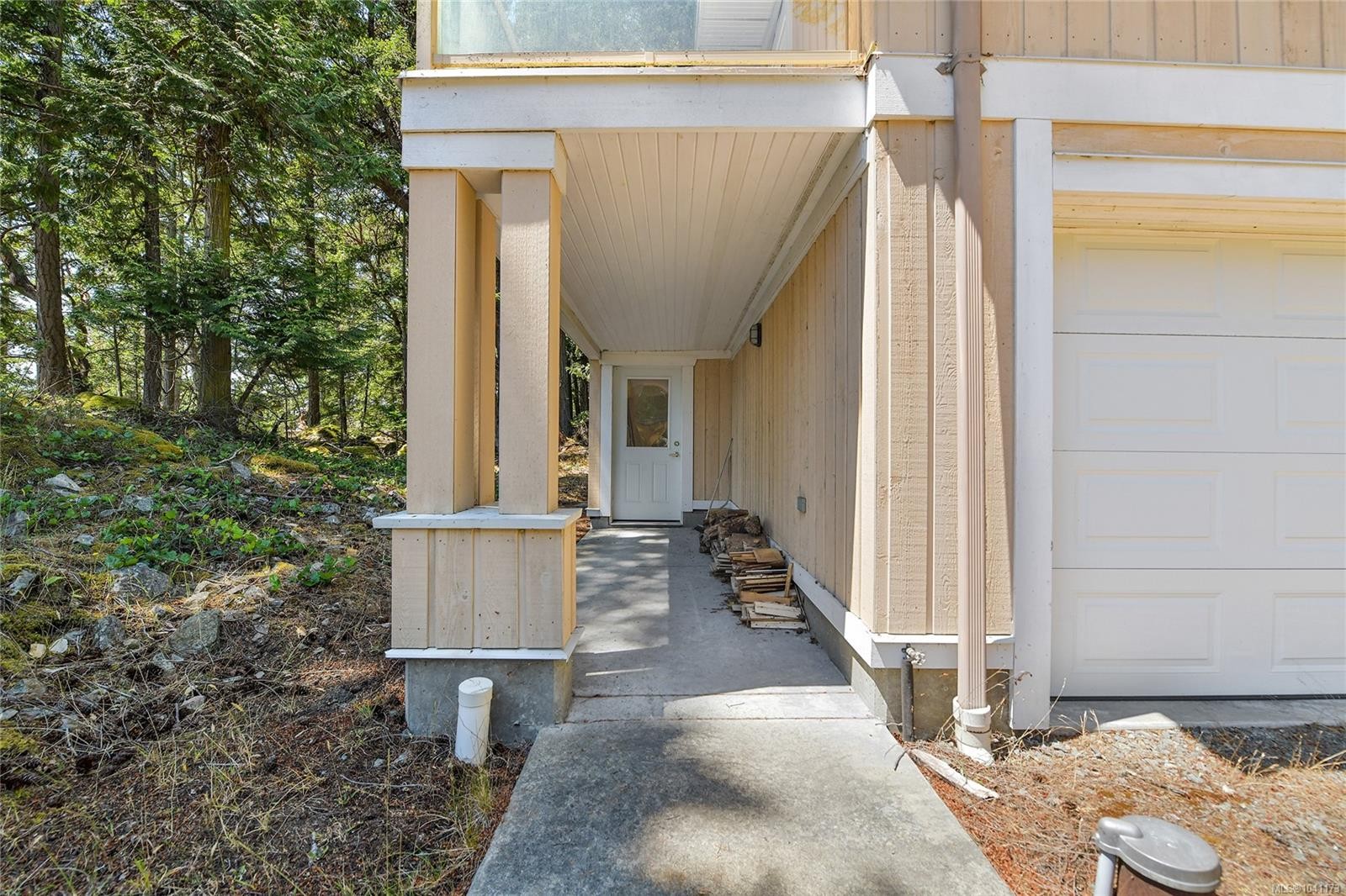 647 Dinner Bay Rd, Mayne Island, BC