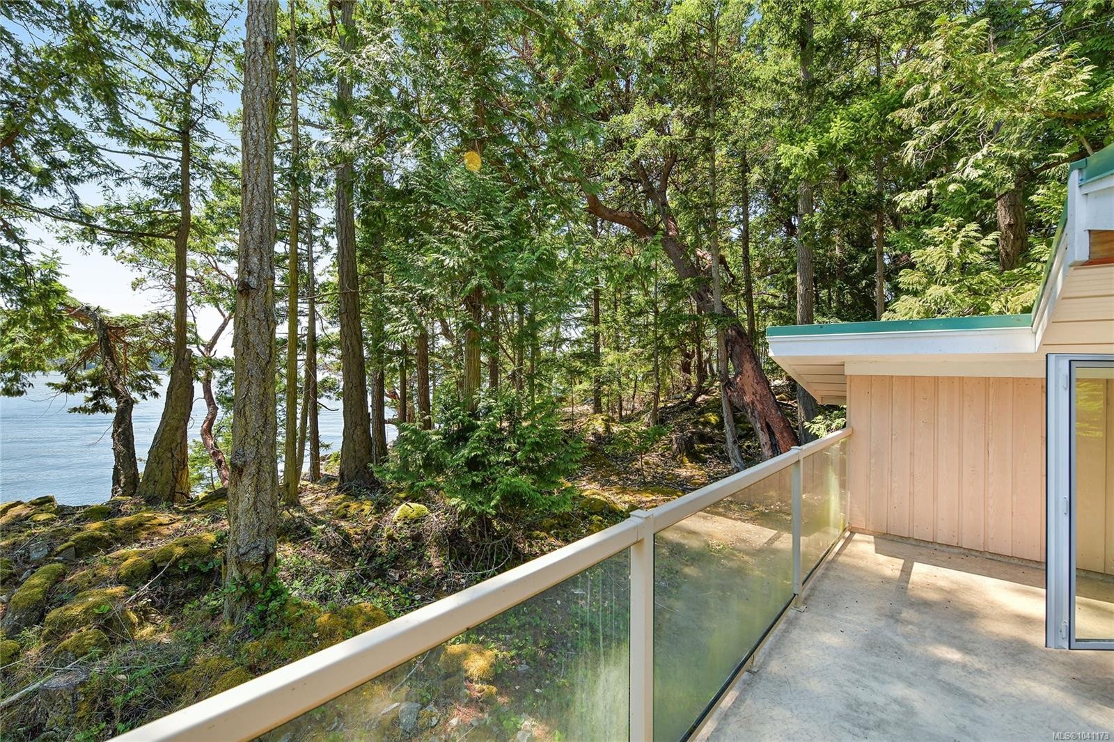 647 Dinner Bay Rd, Mayne Island, BC