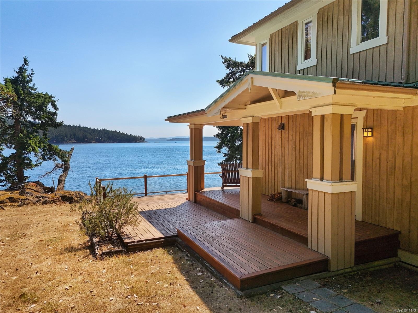 647 Dinner Bay Rd, Mayne Island, BC