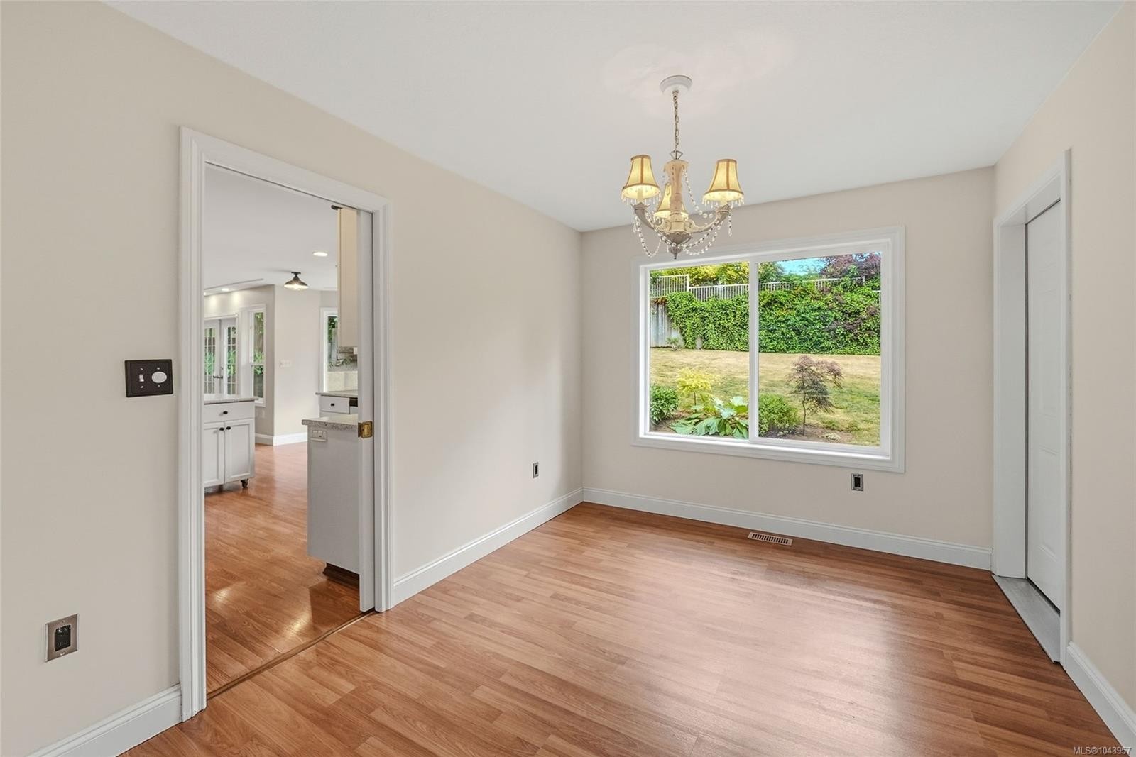 1688 Maple Bay Rd, Duncan, BC