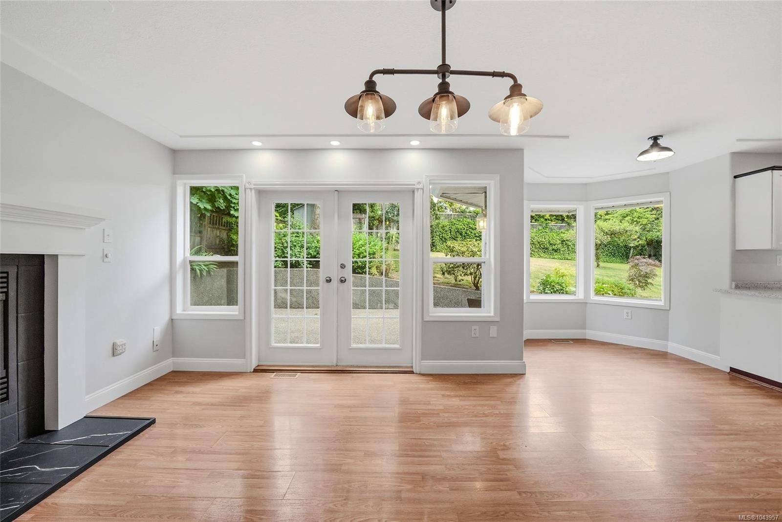1688 Maple Bay Rd, Duncan, BC