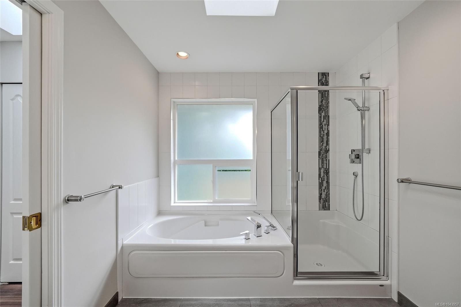 1688 Maple Bay Rd, Duncan, BC