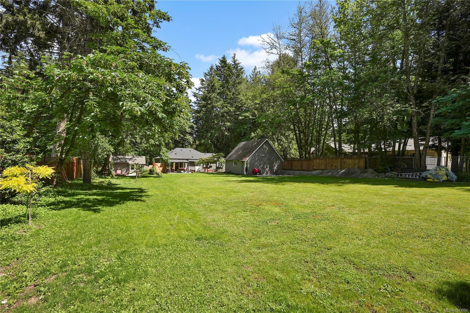 5470 Alderley Rd, Saanich, BC