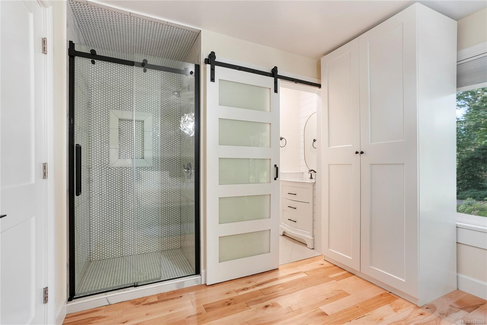 5470 Alderley Rd, Saanich, BC