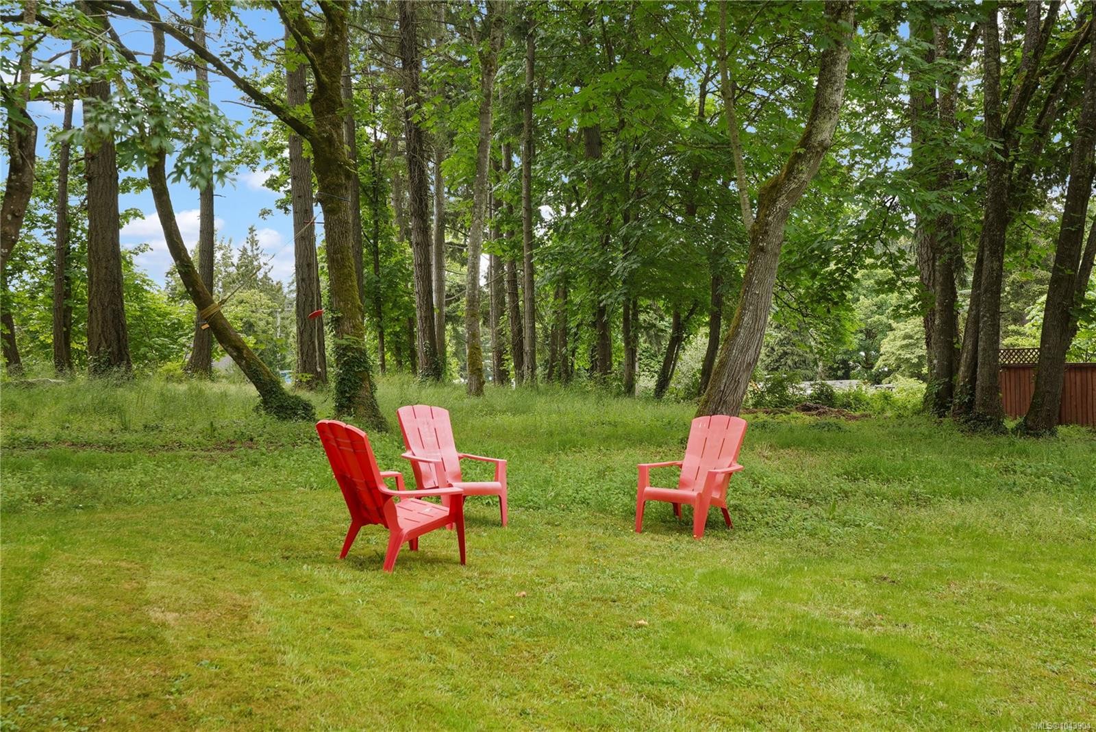 5470 Alderley Rd, Saanich, BC