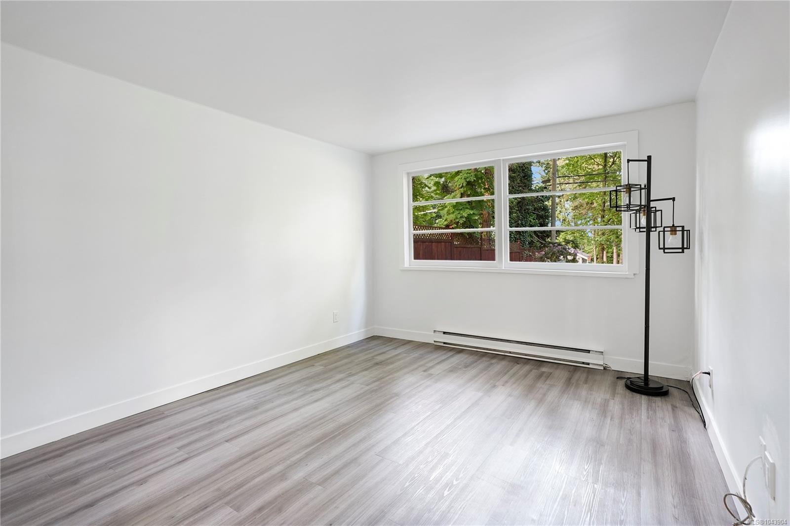 5470 Alderley Rd, Saanich, BC