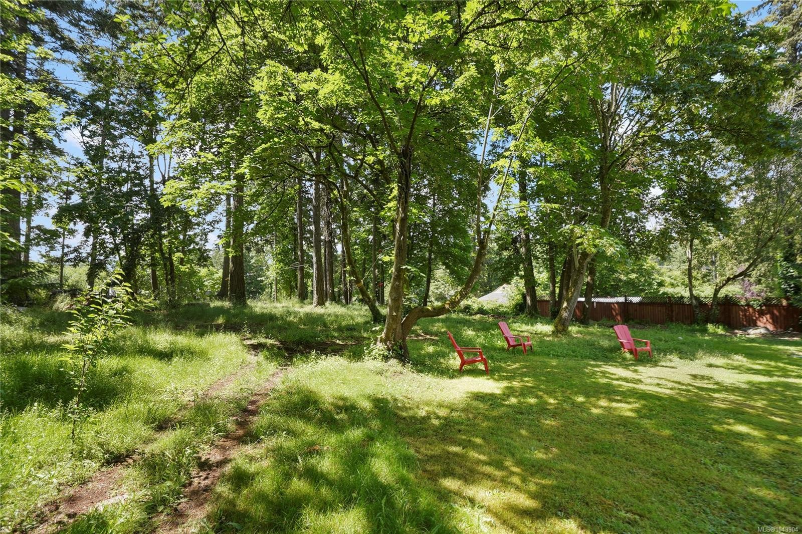 5470 Alderley Rd, Saanich, BC