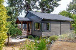 227 Stormont Rd View Royal, BC V9B 1P7