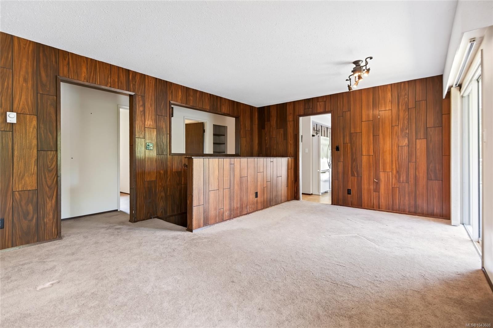 1847 Miracle Beach Dr, Black Creek, BC