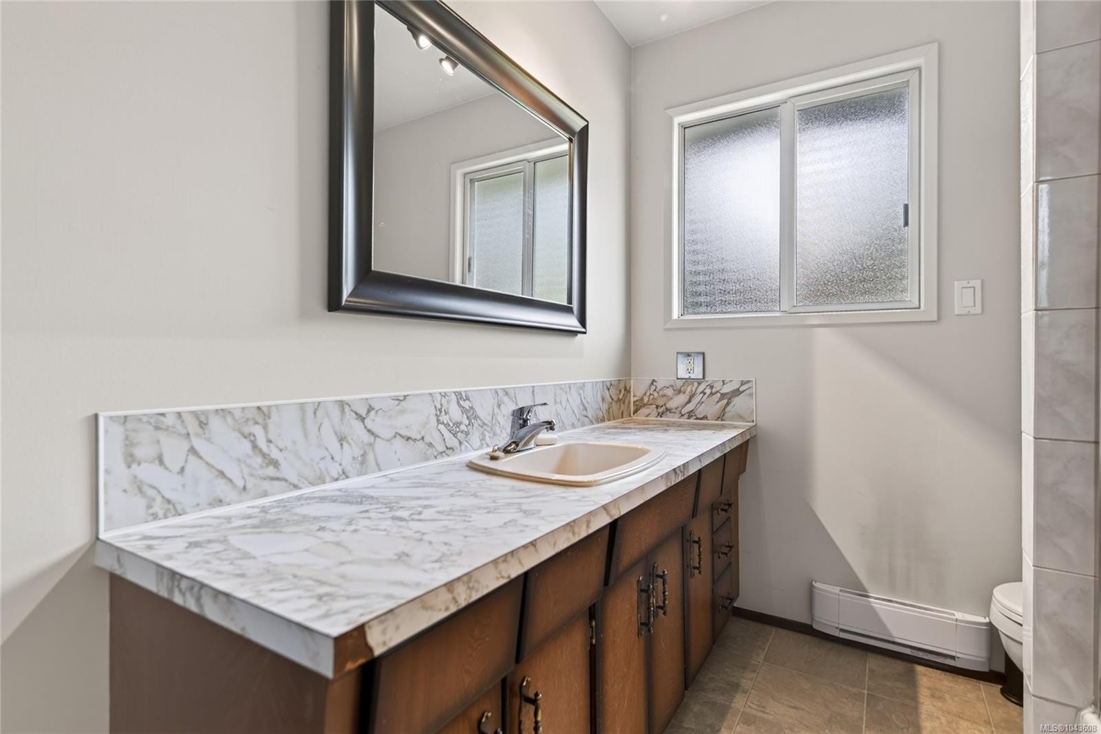 1847 Miracle Beach Dr, Black Creek, BC