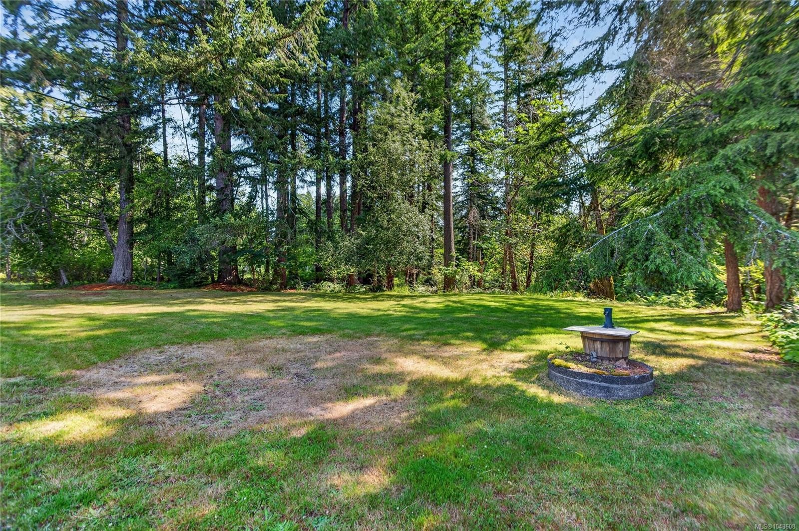 1847 Miracle Beach Dr, Black Creek, BC