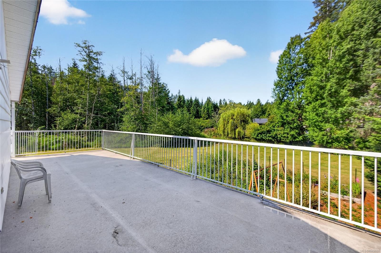 1847 Miracle Beach Dr, Black Creek, BC