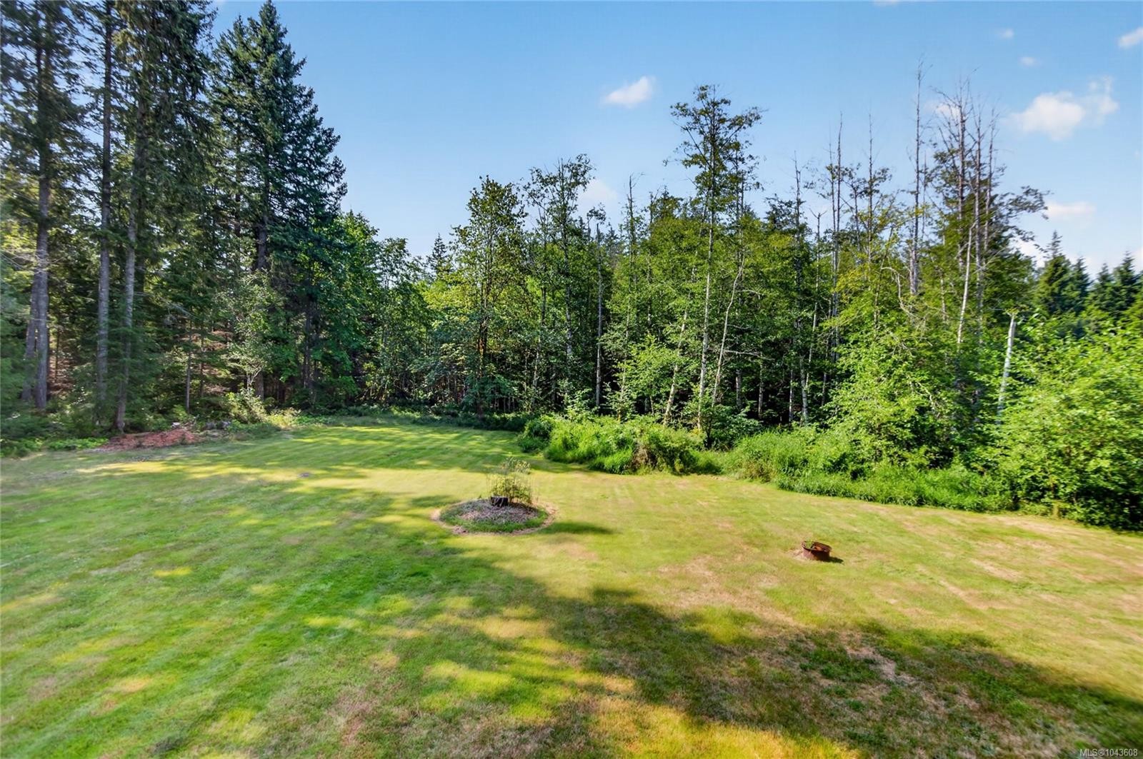 1847 Miracle Beach Dr, Black Creek, BC