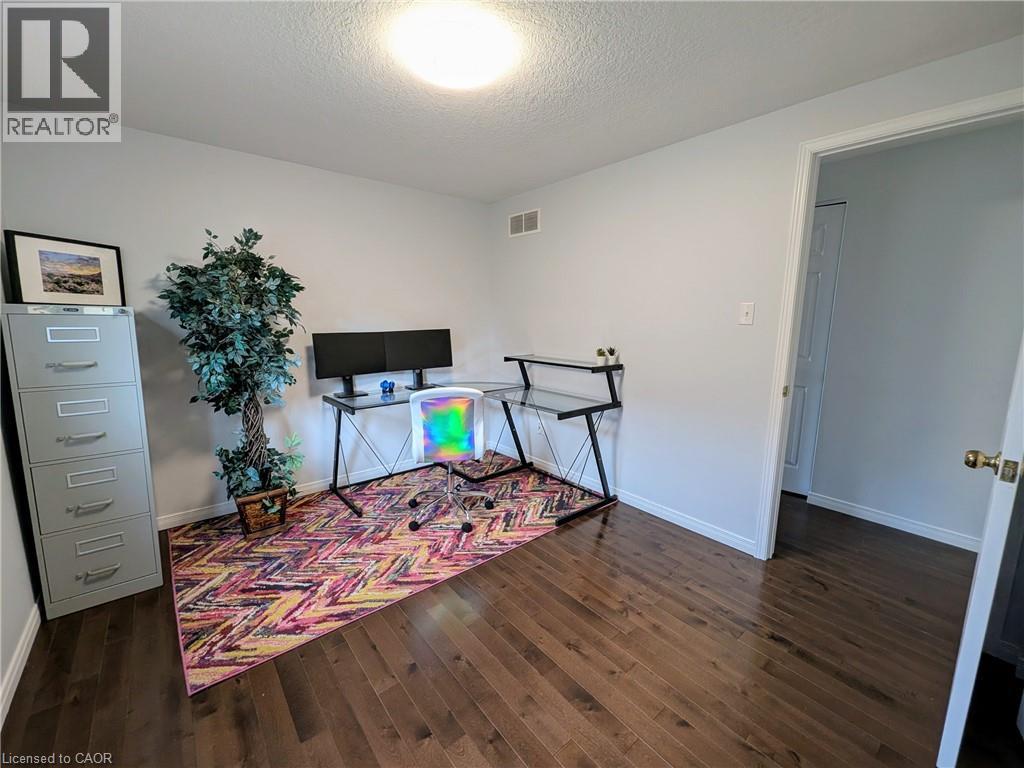 553 Blue Beech Boulevard, Waterloo, ON - Indoor