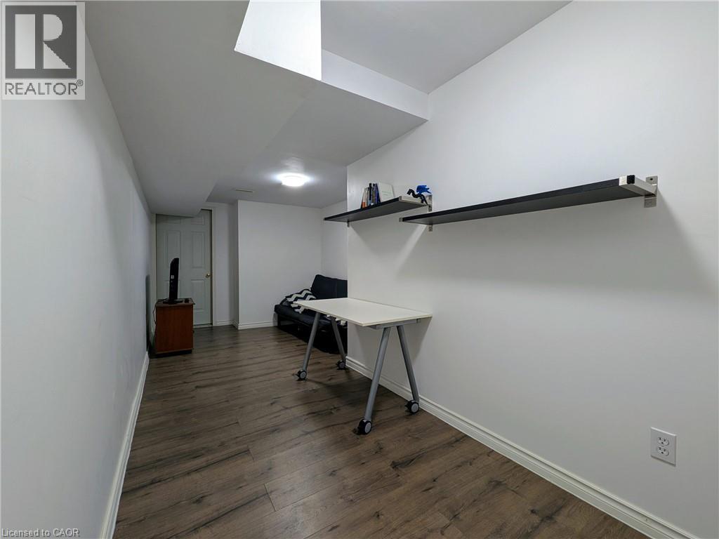 553 Blue Beech Boulevard, Waterloo, ON - Indoor