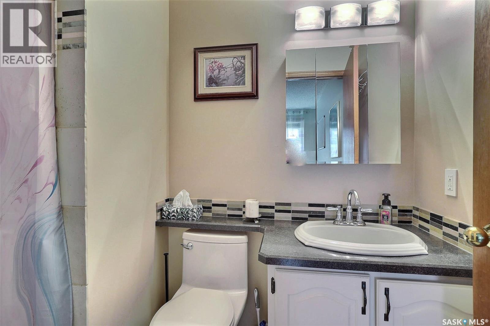 3419 Keehr Place E, Regina, SK - Indoor Photo Showing Bathroom