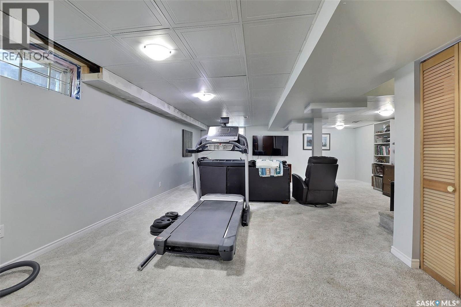 3419 Keehr Place E, Regina, SK - Indoor