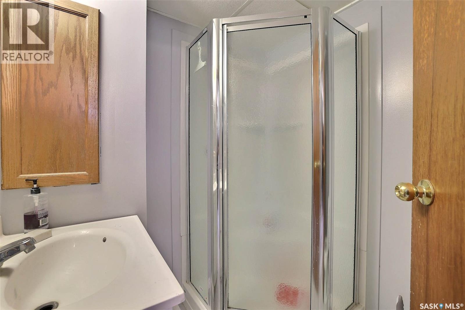 3419 Keehr Place E, Regina, SK - Indoor Photo Showing Bathroom