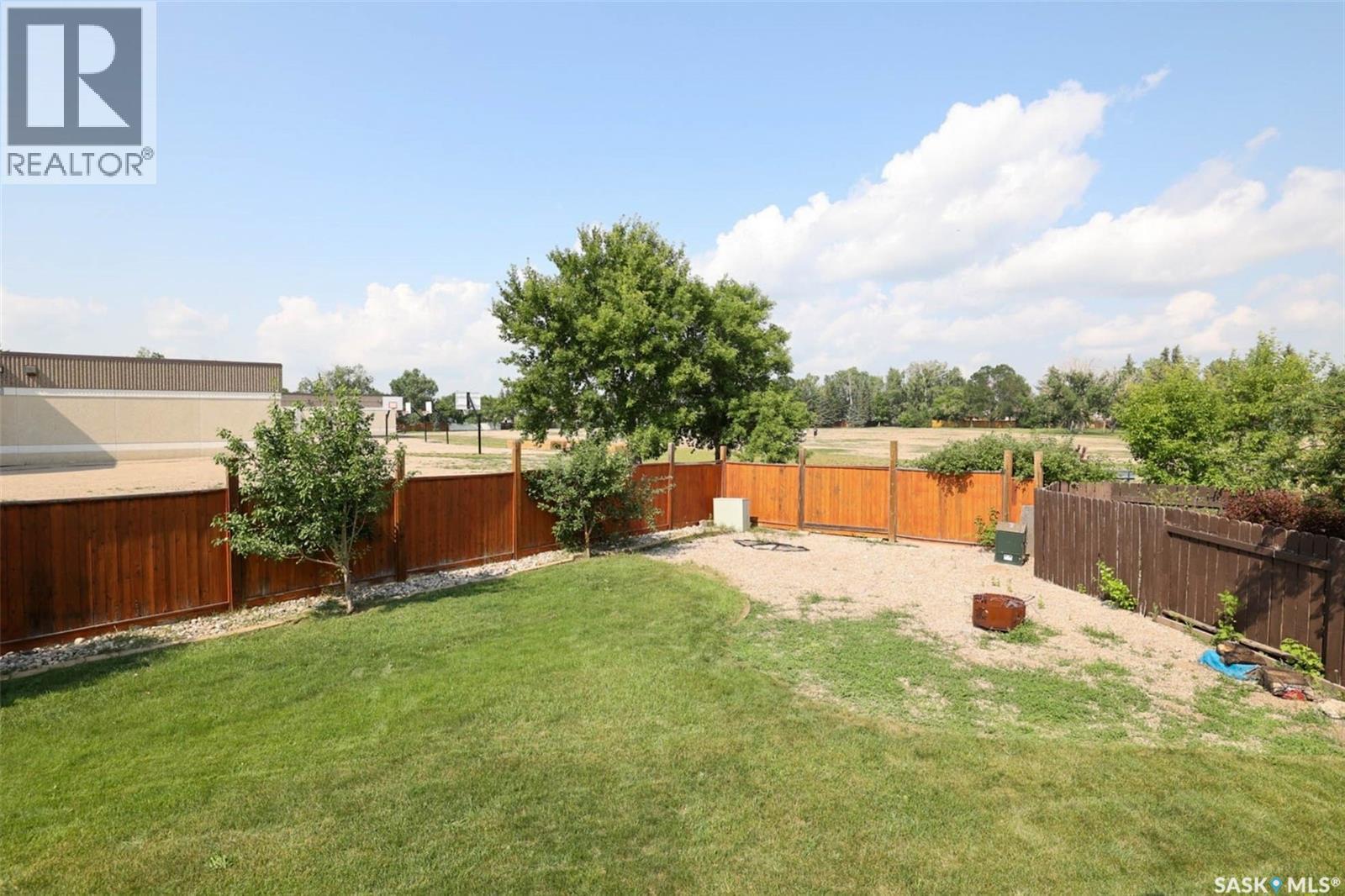 3419 Keehr Place E, Regina, SK - Outdoor